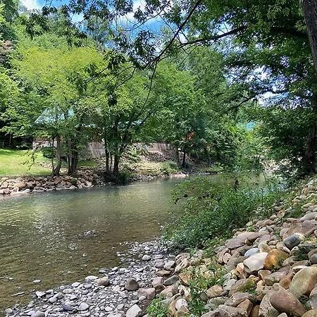 River Waltz Pigeon Forge Buitenkant foto